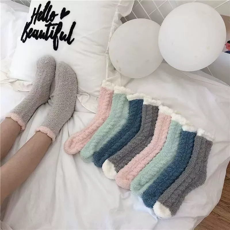 Носки из кораллового флиса для женщин, осенние и зимние утолщенные носки на флисовой подкладке, теплые домашние носки для сна на полу, пушистые носки.