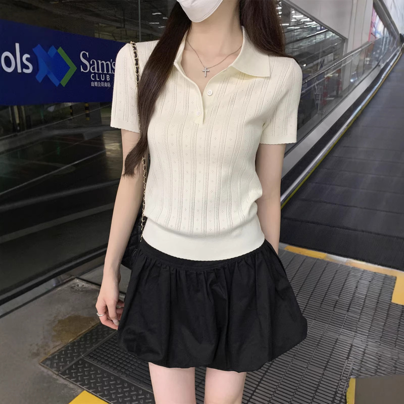 In Summer, the Cool and Stylish Polo-Collar Ice Silk Knit Short-Sleeve T-Shirt for Women Is a Chic and Unique Top in Korean Style In Summer, the Cool and Stylish Polo-Collar Ice Silk Knit Short-Sleeve T-Shirt for Women Is a Chic and Unique Top in Korean Style