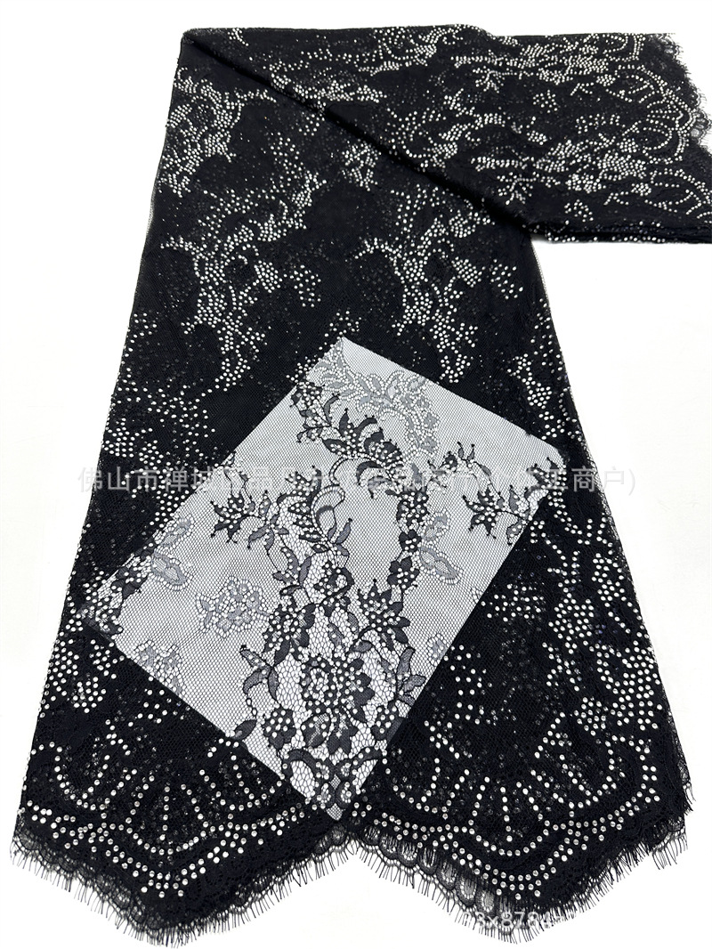Tejido de malla de pestañas de encaje caliente flor retro hecha a mano verde diamante de cola de pez vestido de noche tela de boda en stock