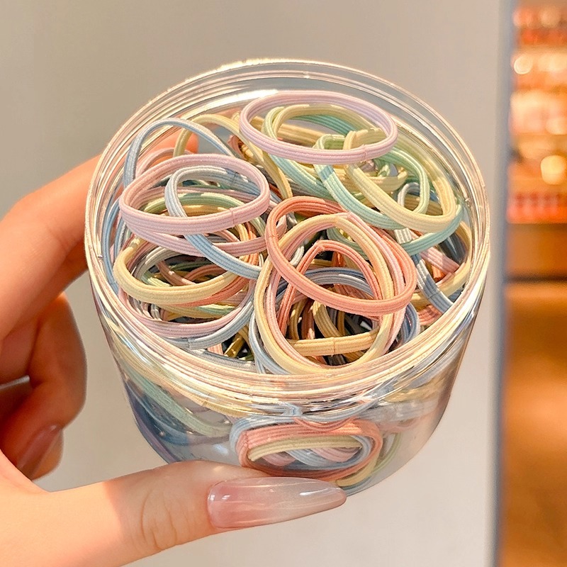 El volumen de cabello del bebé es pequeño, la cuerda para la cabeza es linda, la banda elástica para el cabello de las niñas no daña la cuerda para el cabello