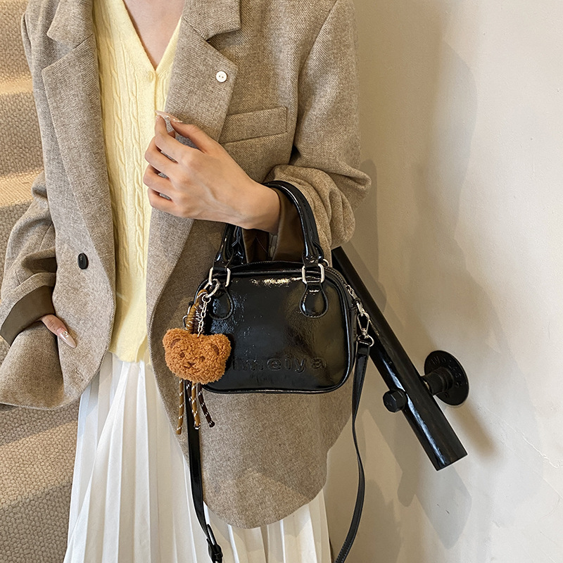 Luxury Vintage Mini Bag For Women 2024 New Autumn/Winter Trendy Versatile Crossbody Bag Popular Bowling Handbag - Thumbnail 4