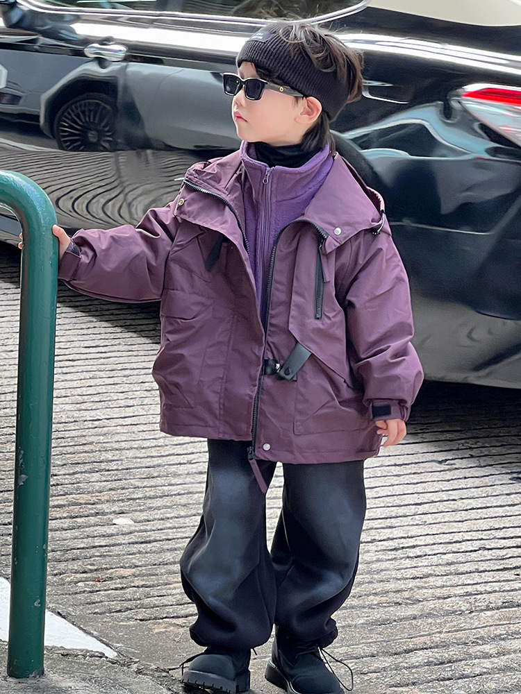 McCoy children's clothing children's coat 2024 winter new Korean version of the big boys and boys three-proof outdoor assault clothing tide