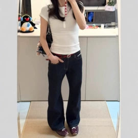 女式牛仔裤;女式T恤;休闲裤