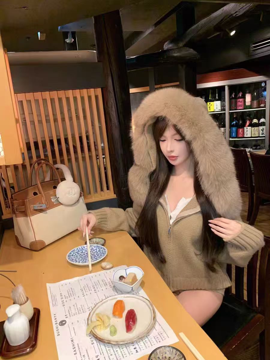 Faux Fox Fur Collar Coat Women's Sweater 25 Autumn and Winter New Hooded Short Fashion Stylish Knitted Cardigan Petite
