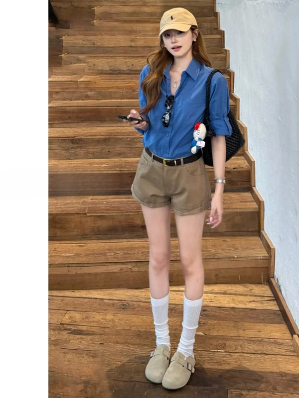 Khaki Denim Shorts for Women 2026 Summer New High-Waisted American Style Hot Girl Thin Slimming Rolled Hem Hot Pants
