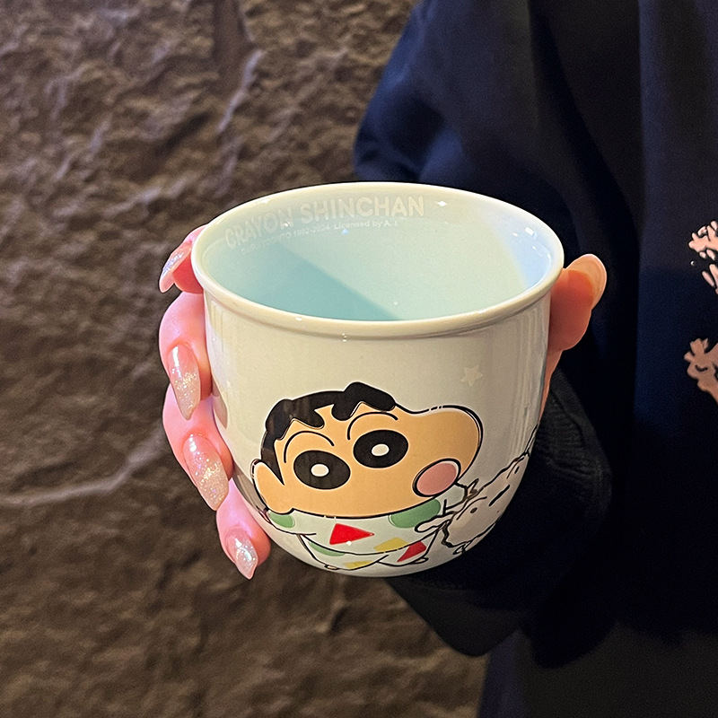 Auténtico lápiz con marca pequeña nueva taza de cerámica taza de agua con tapa de dibujos animados para niños lindos tazas de regalo al por mayor
