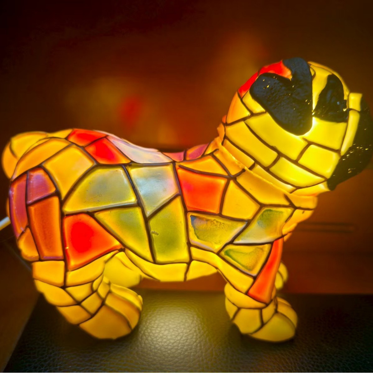 Transfronterizos de color fantasma extraña adornos de perro lámpara de noche USB adornos de escritorio para el hogar atmósfera decoración de luces de color perro