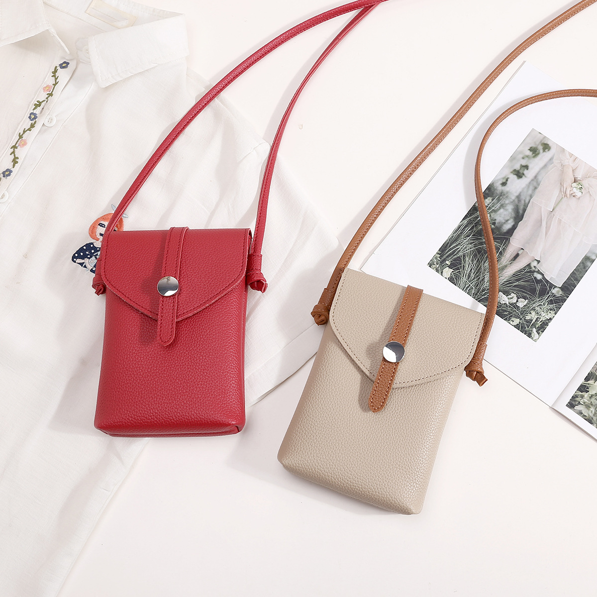 Korean Style Women's Soft Leather Fashionable Textured Shoulder Crossbody Bag 2026 Spring/Summer Versatile Ins Niche Lightweight Phone Bag