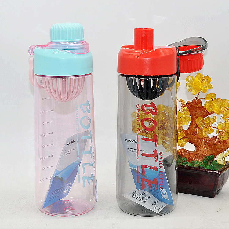 Tianyi 0875 simple deportes al aire libre espacio plástico taza 600ml taza portátil con escala portátil taza al por mayor