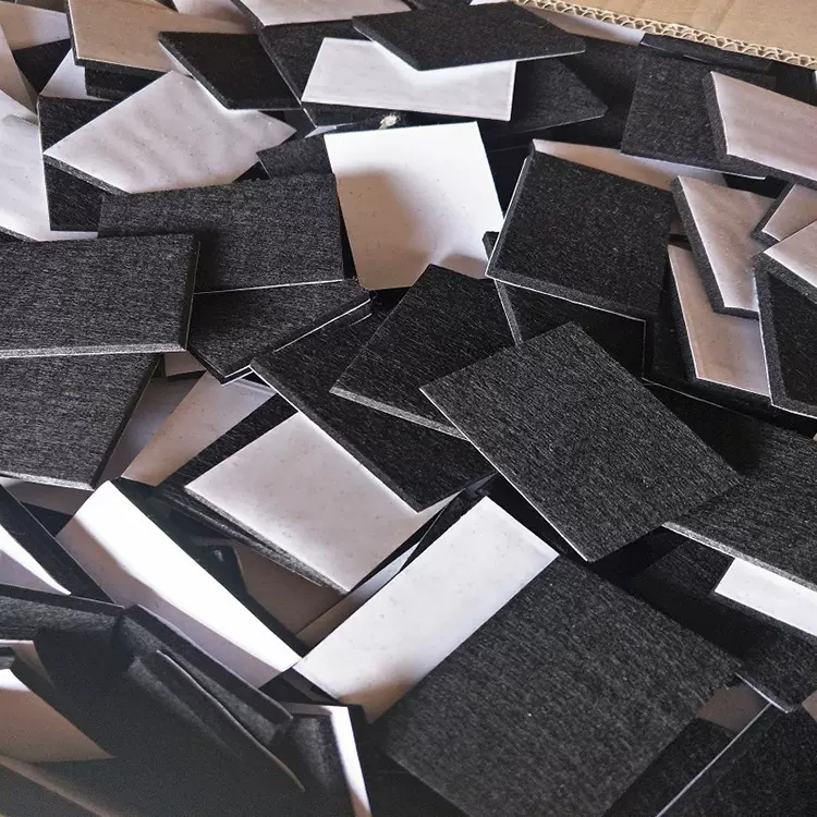 防滑背胶毛毡无纺布隔热化纤毛毡块幼儿园防磕碰背胶毛毡条毛毡块