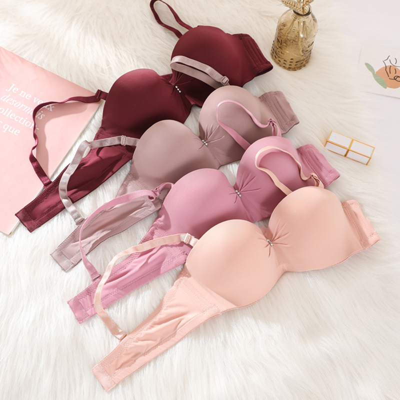 Fábrica de stock de 1 / 2 taza de sujetador de mujer brillante sin marca de ropa interior ajustable sujetador pequeño