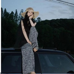 2025年超人気夏服、ゆったりとしたリラックスした着こなしの完全なセット、ノースリーブベスト、プリントワイドレッグパンツ、女性用カジュアルスーツ