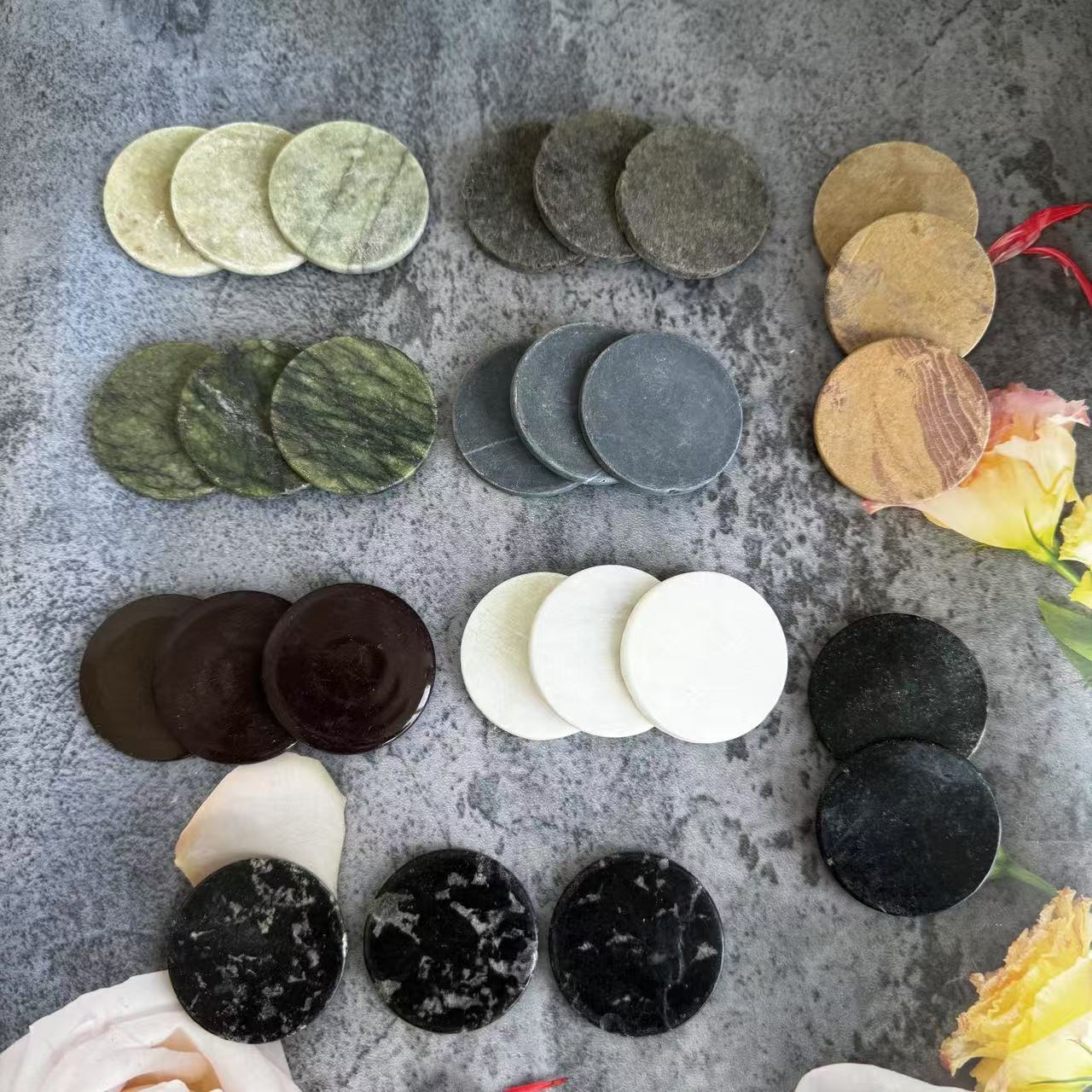玉石厂家现货供应50绿理石托玛琳坐垫光子能量床岫玉圆片玉石片