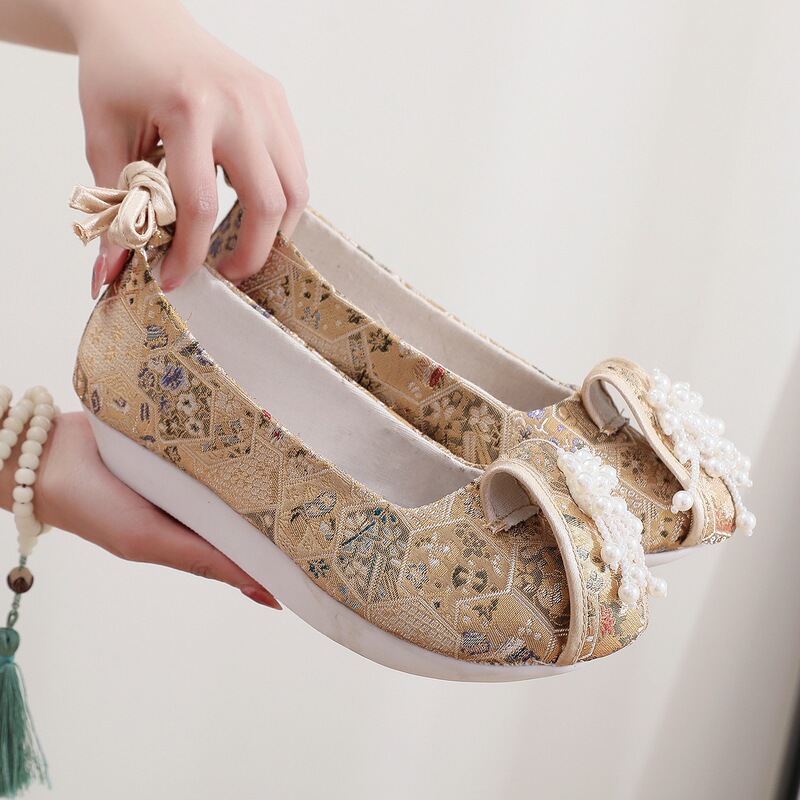 [Yunqi] 2024 spring new arrival cloud shoes retro women's thick-soled ancient style beaded Hanfu shoes national style women's shoes