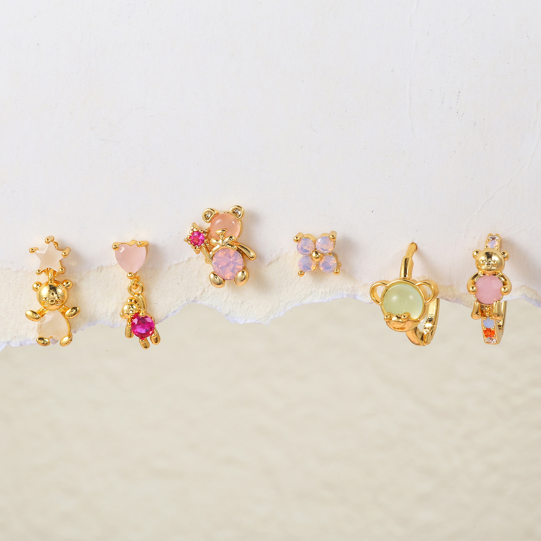 Cute Bear Heart Shape Brass Ear Studs Plating Zircon Copper Earrings display picture 3