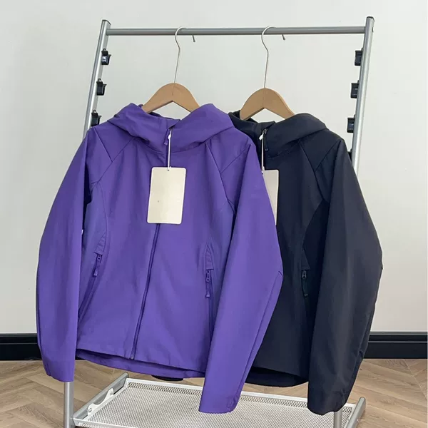 New autumn and winter women's outdoor sports and leisure jacket, hooded, elastic, waist-cinching, slimming, softshell windbreaker
