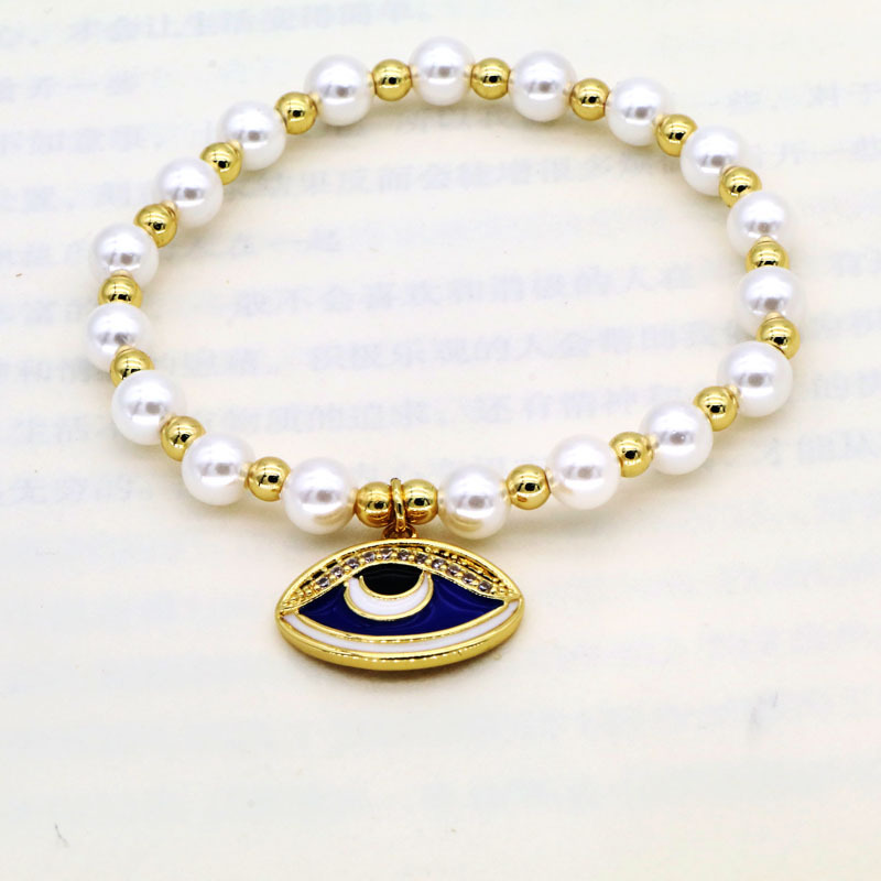 Imitation Pearl, Copper Material Simple Style Devil's Eye Heart Shape Imitation Pearl Copper Zircon 18K Gold Plated Women's Bracelets