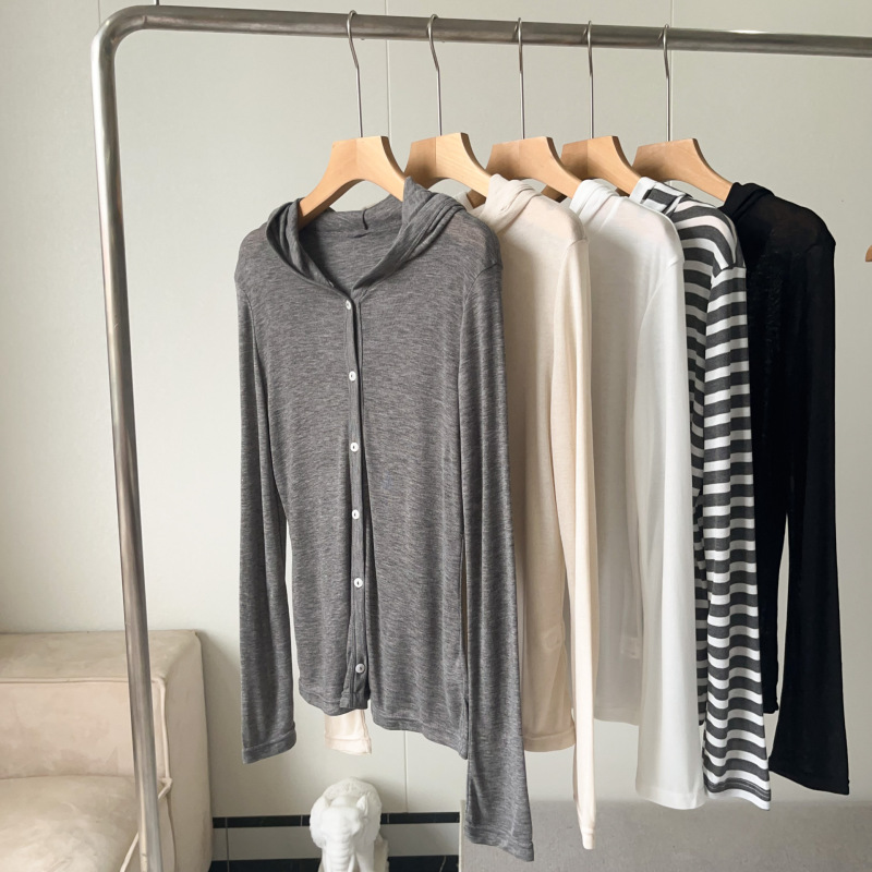 Casual Style Hooded Cardigan for Women, Lightweight Summer Button-Up Casual Versatile Long-Sleeve Top, Skin-Friendly Versatile Small Jacket Casual Style Hooded Cardigan for Women, Lightweight Summer Button-Up Casual Versatile Long-Sleeve Top, Skin-Friendly Versatile Small Jacket
