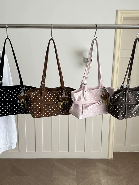 Cute Polka Dot Bag 2026 New Model, Unique Texture, Casual, Large Capacity, High Aesthetic Value, Shoulder Bag for Summer 2026