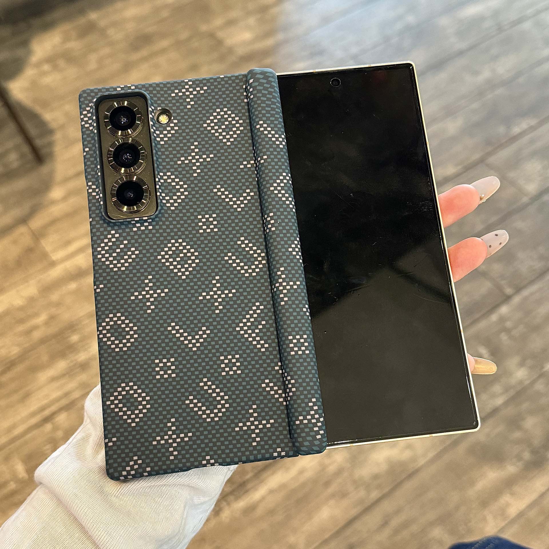 适用三星w25手机壳双中轴保护w26新款凯夫拉纹zfold7水贴pc防摔壳