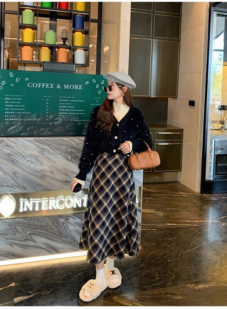 【中国直邮】 奢笛熊 早秋冬季新款时尚内搭 修身显瘦半高领打底毛衣针织衫 白色 S