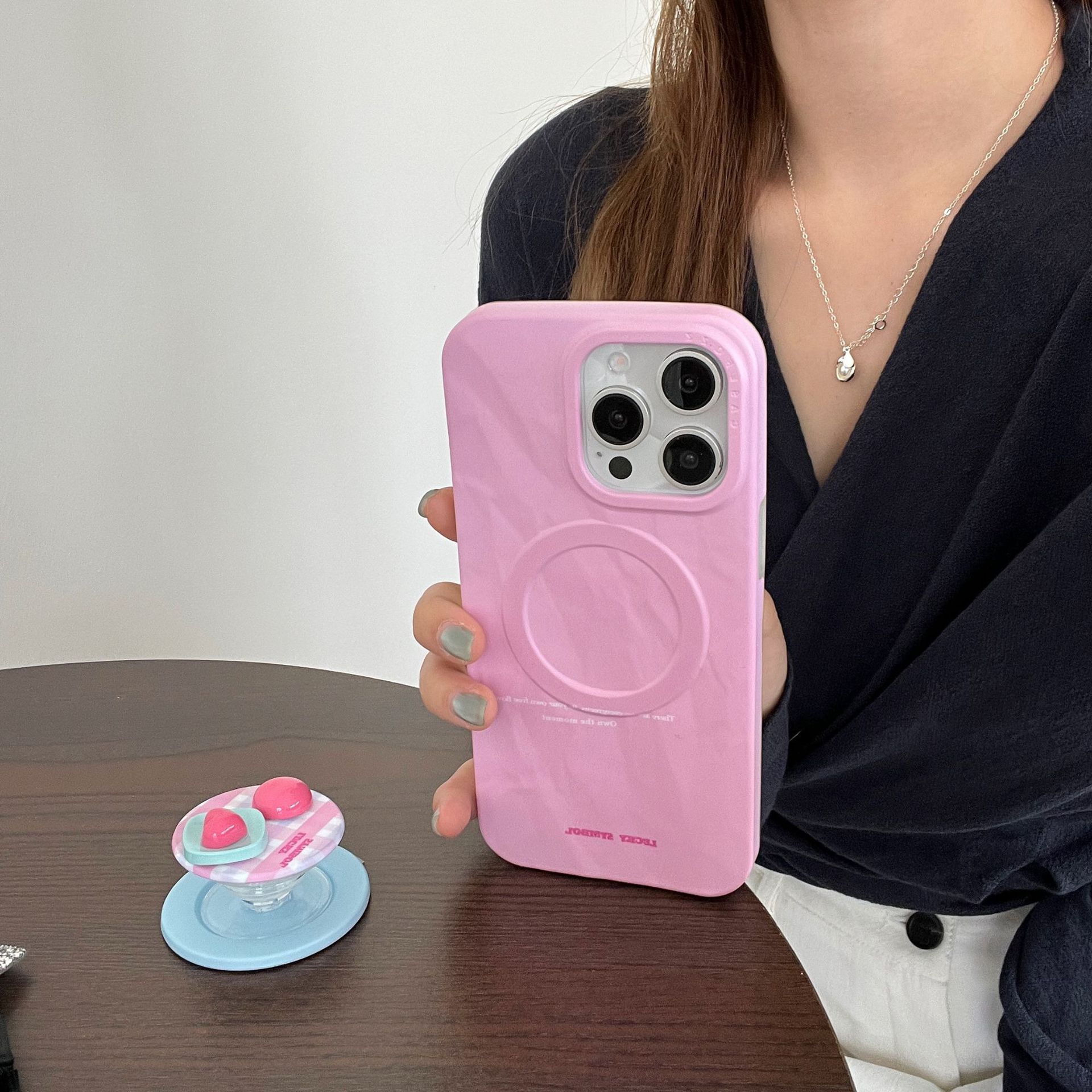 Chicas color de contraste de corazón de niña para iPhone16 funda para teléfono móvil 15Pro simple 14/13 femenino 16ProMax magnético