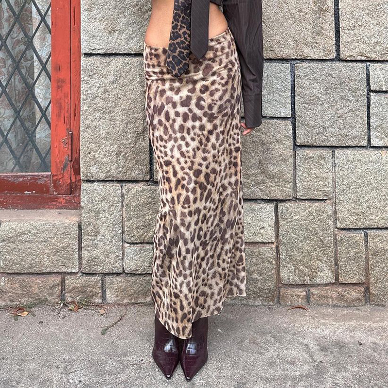 236g Weight Skirt Dresses Type Spandex, Polyester Fabric Type Mid Waist Waist Line Holiday Occasion Slim Fit Type Leopard Pattern Summer Season Streetwear Style Printing Craft Summer Streetwear Leopard Spandex Polyester Knee-Length Skirts 2