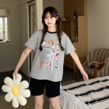 �ļ��¿� С�ܼҜp�g��ͨ�ٽz�����Y�A�I˯�¶�ѝ��Ů���b�Ҿӷ�