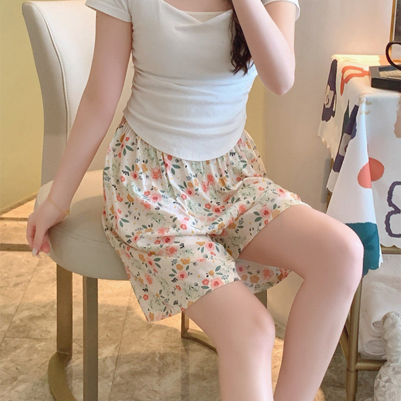 Women's Summer Cotton Silk Pajama Shorts, Artificial Cotton, Suitable for Outdoor Wear, Home, Beach, Loose Fit, Plus Size, Five-Point Length Shorts Women's Summer Cotton Silk Pajama Shorts, Artificial Cotton, Suitable for Outdoor Wear, Home, Beach, Loose Fit, Plus Size, Five-Point Length Shorts