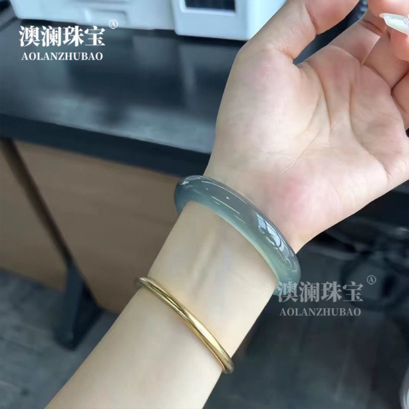 中国風のラ・メール高級品! ジングルラウンドストリップレイクブルーブレスレットアイスウォーターフォーム翡翠英岩翡翠ブレスレット|undefined