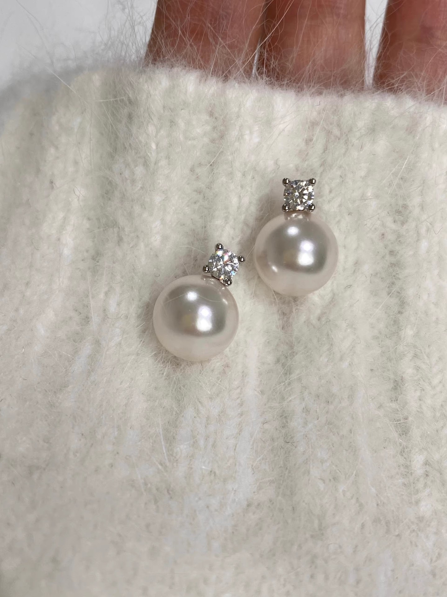 6g Weight 925 Sterling Silver Ear Needle Material Pearl Inlay Material Ear Studs Classification 1 Pair Quantity Holiday, Daily Occasion 925 Sterling Silver Material Geometric Pattern All Seasons Season Women's Gender Polished Finish Elegant, Simple Style Style 1 Pair 925 Sterling Silver Geometric Pearl Ear Studs 10