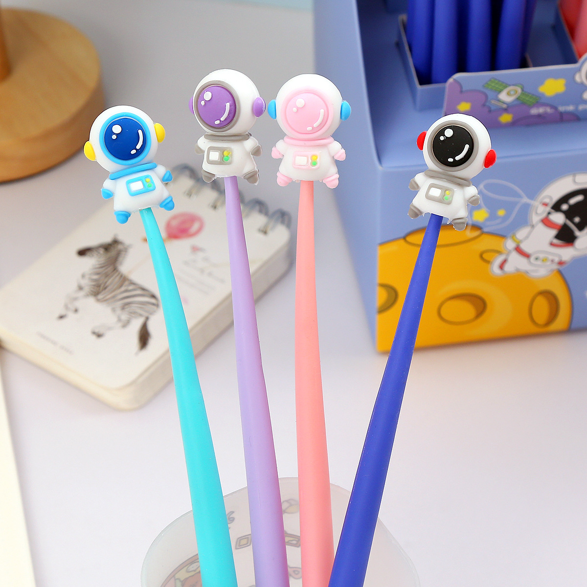Nuevos astronautas astronautas bolígrafo neutro de goma suave agitar música para regalar premios de dibujos animados bolígrafo neutro creativo para estudiantes