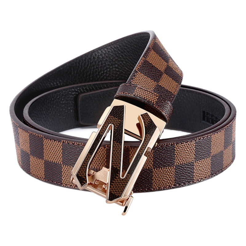 Celebridad de Internet Nuevo cinturón de hebilla de los hombres casuales todo partido cinturón de aleación de cuero de imitación hebilla automática fábrica al por mayor