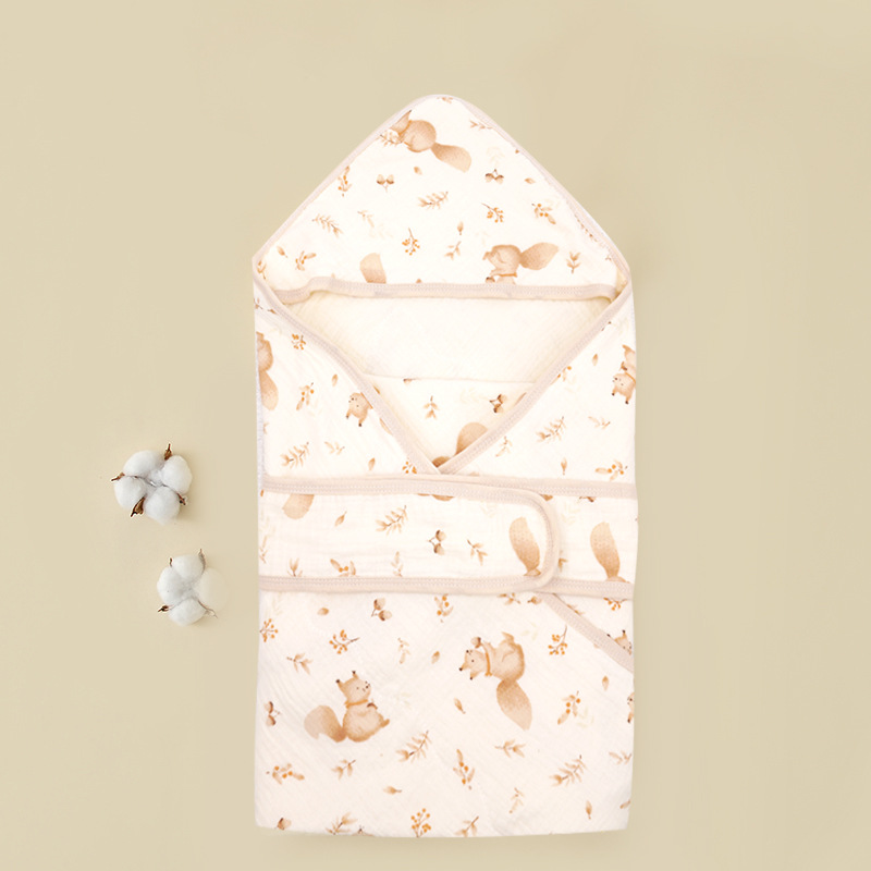 Hemmed winter squirrel (summer)