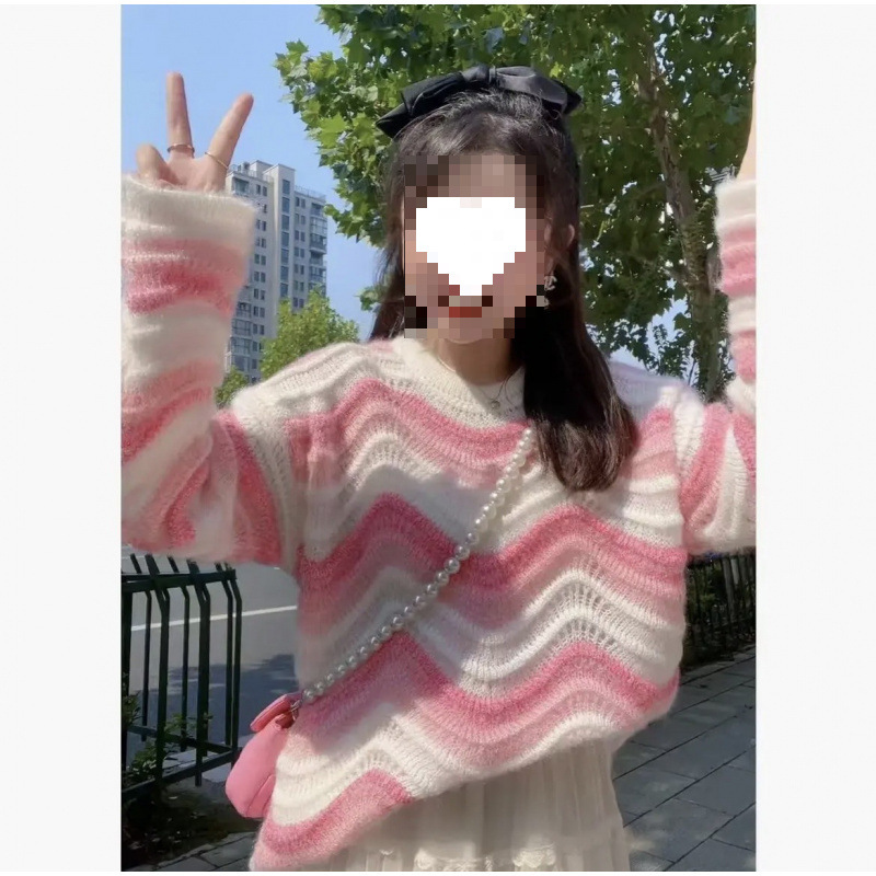 早秋鱼骨线镂空毛衣女春秋2025新款宽松慵懒风温柔系时尚针织上衣