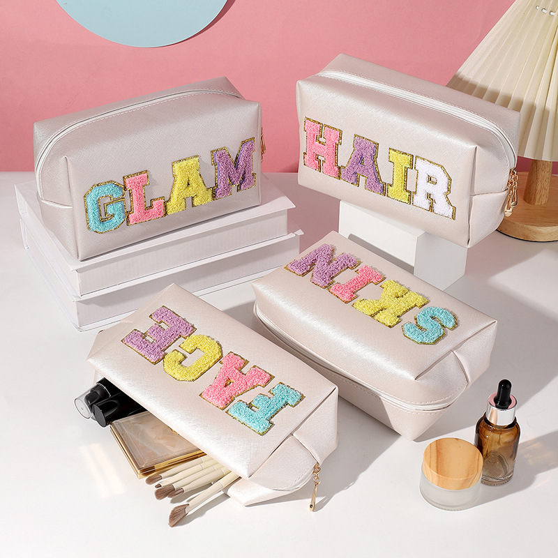 Amazon toalla bordada pegatinas bolsa de cosméticos viajes al aire libre transparente bolsa de almacenamiento de gran capacidad chica bolsa de lápiz labial