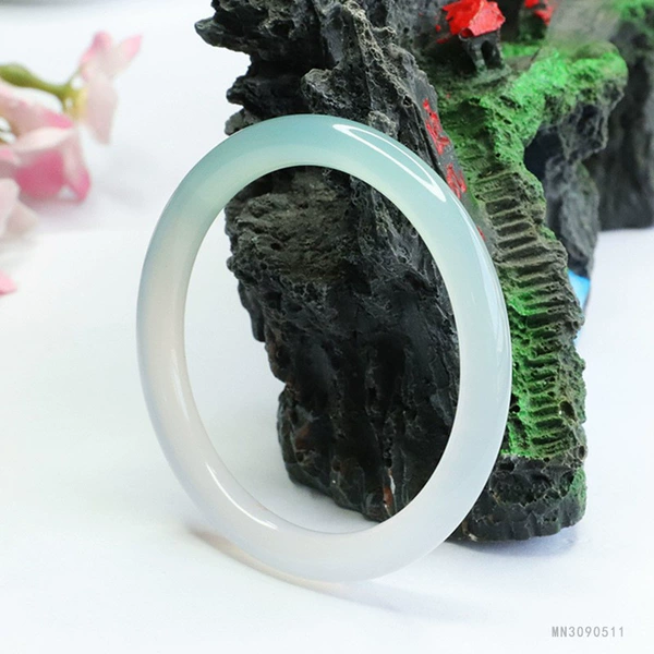 Half mountain and half water gradient chalcedony round bar bracelet about 6mm (MN3090511)