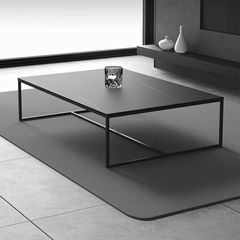 軽くて豪華なイタリアのコーヒーテーブル、リビングルームの錬鉄製のティーテーブル、シンプルでモダンな小さなテーブル、オフィスのミニマリストのレセプション、ホーム