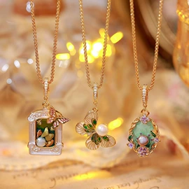 耳钉;项链;耳环