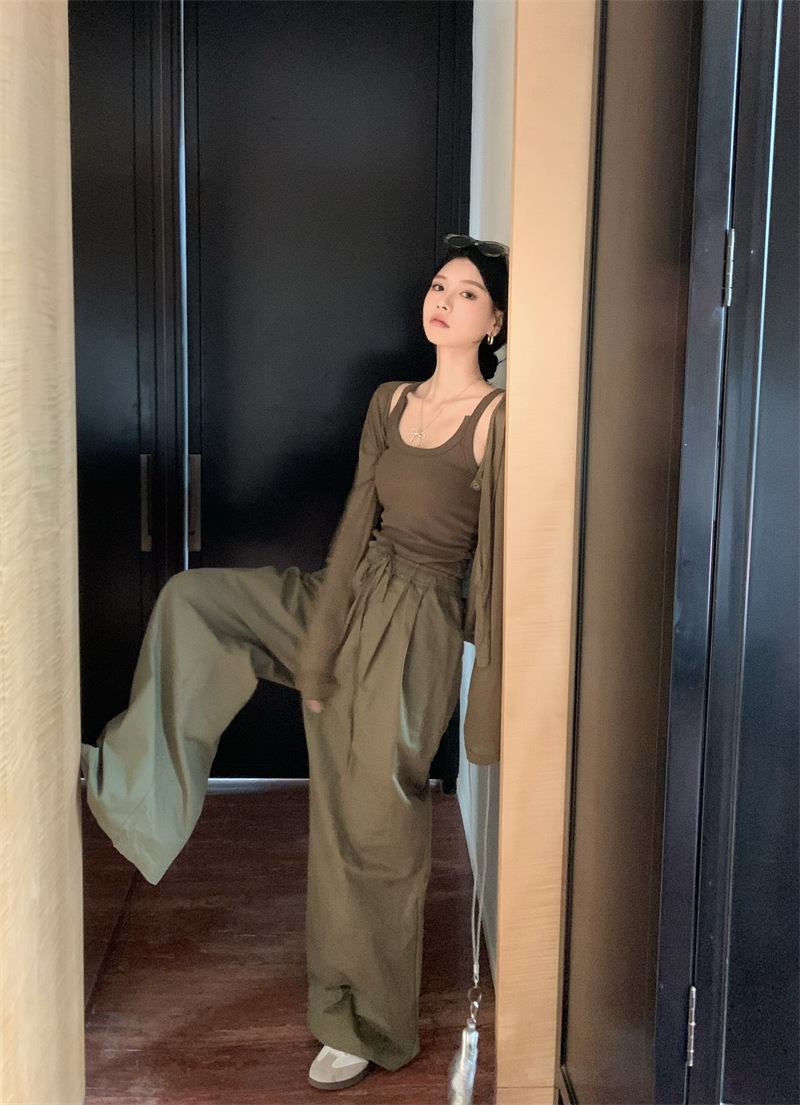 Korean Retro Casual Sports Suit for Women Summer Long-Sleeved Cardigan with Suspenders High-Waisted Wide-Leg Trousers Three-Piece Set