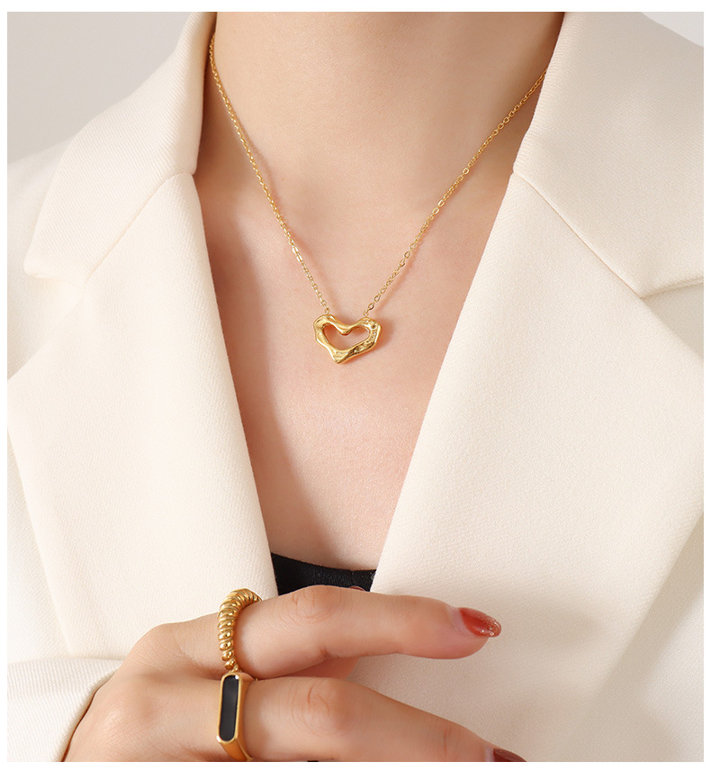 fashion peach heart batch flower pendant titanium steel square necklace female