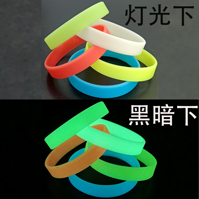 Fabricantes al por mayor de color sólido apertura nocturna pulsera de silicona pulsera de goma deportiva pulsera logotipo personalizado