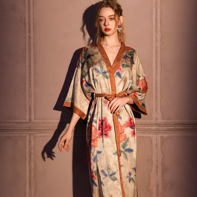 Spring and Summer New Jacquard Luxury Pajamas, Floral Ice Silk Nightgown, Fashionable Loose and Comfortable Home Wear, Bathrobe, Large Size