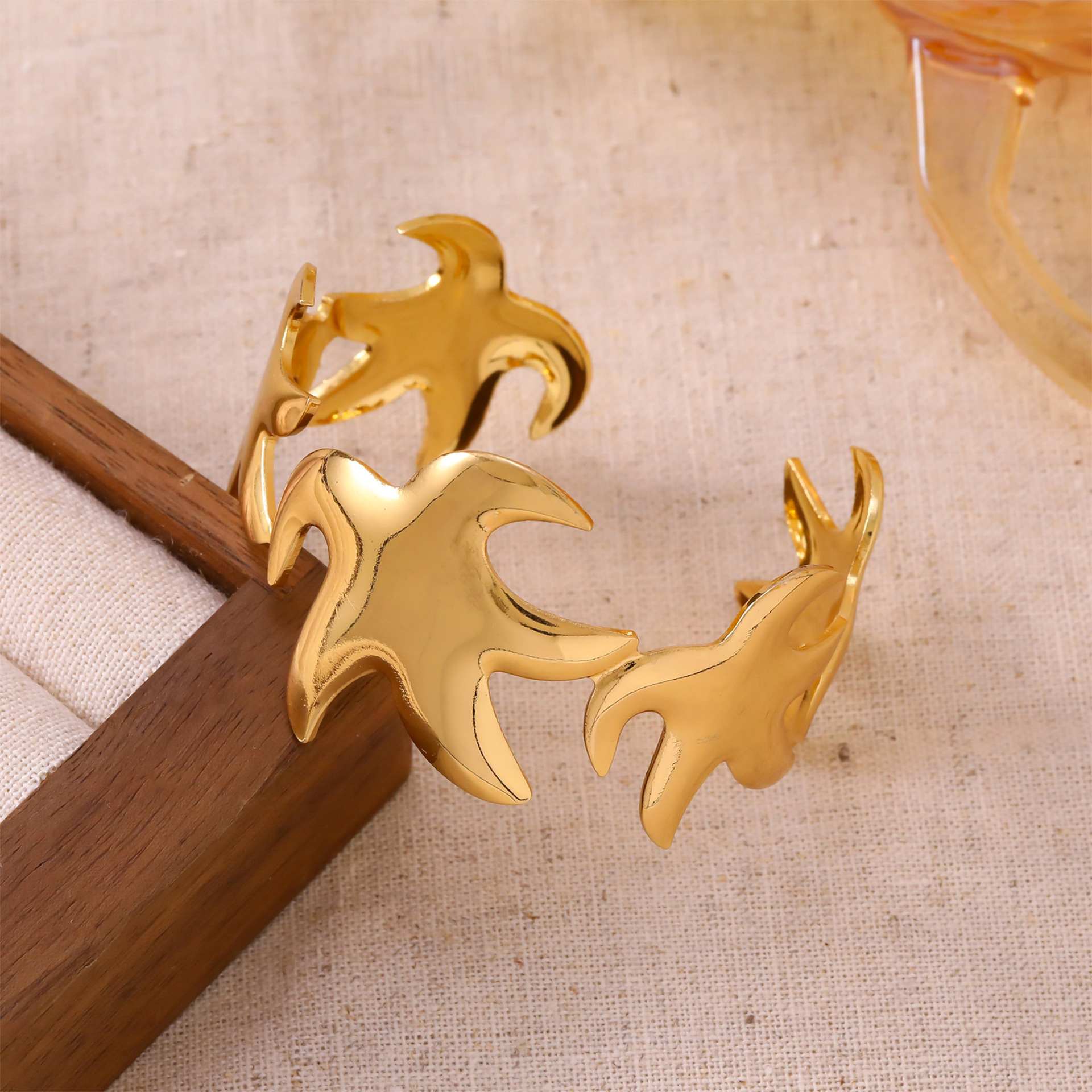 Golden marine bracelet