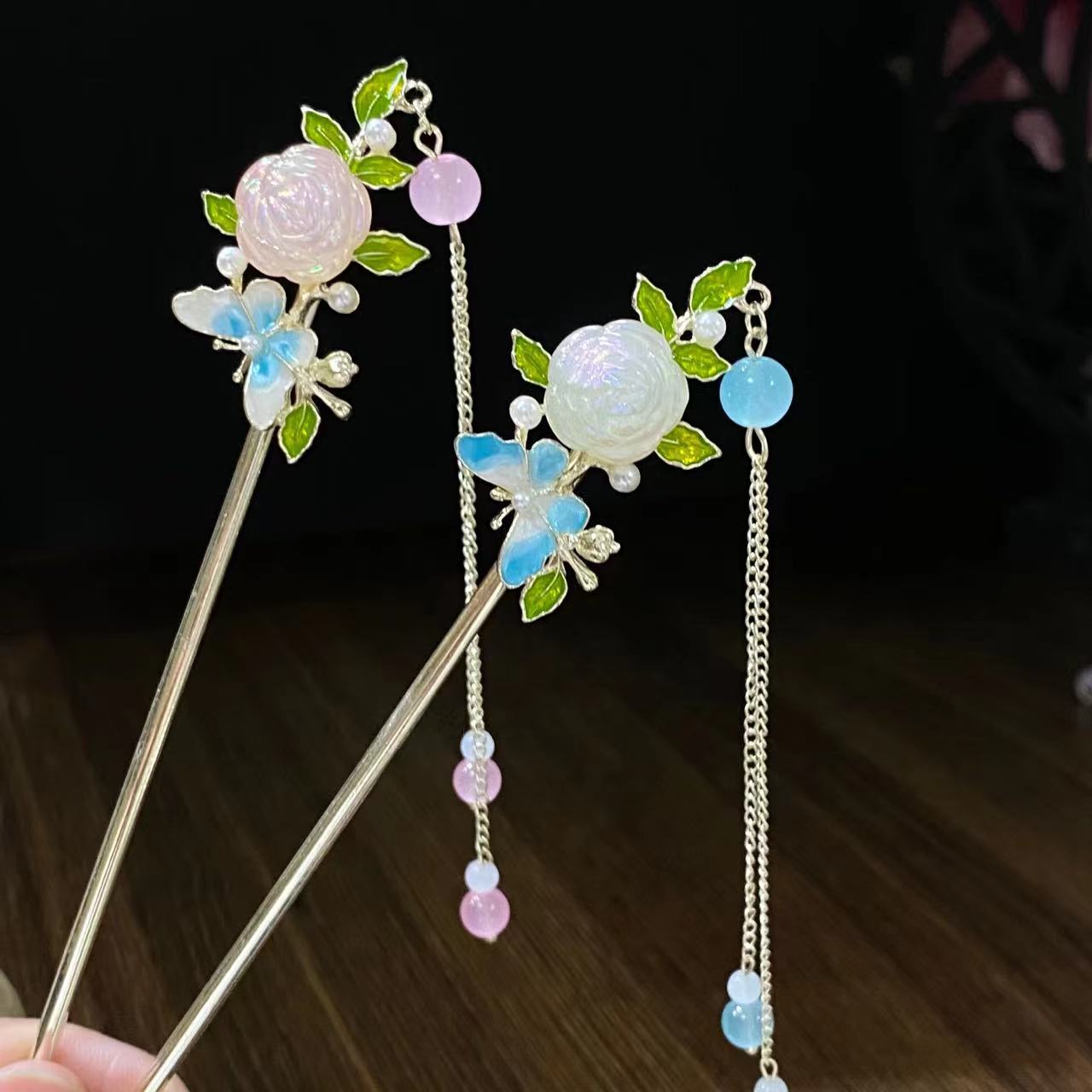 玫瑰花流蘇髮簪古風新中式兒童簡約現代高級感步搖蝴蝶清冷感簪子