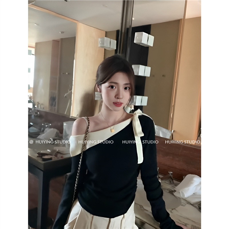 1*1 Black Slanted Shoulder Knitted Top for Women, High-Bottom Inner Layering Shirt, Early Autumn Niche Design
