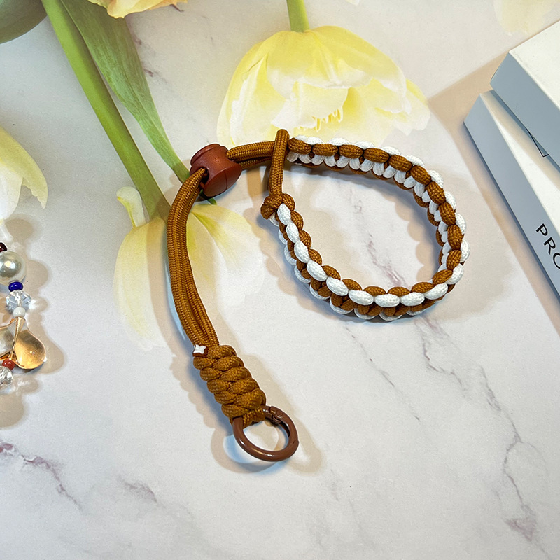 Cordón corto de muñeca hecha a mano de celebridades de Internet, color mezclado innovador, cordón para teléfono móvil anti-pérdida, llave para cámara, cordón para teléfono móvil, tarjeta