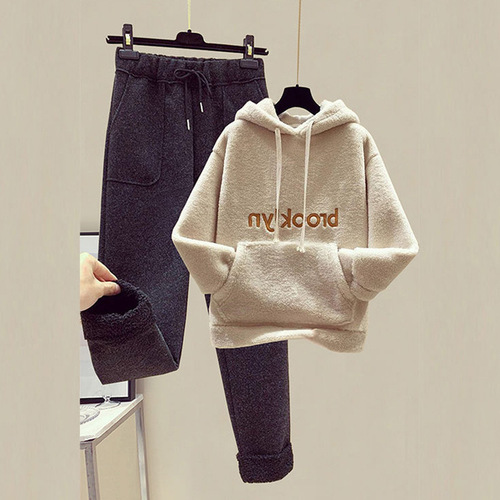 Lamb's Wool Fleece Thick Set Women's Autumn/Winter New Embroidered Sweatshirt Women + Wool Knit Wide Leg Pants Two-Piece Set