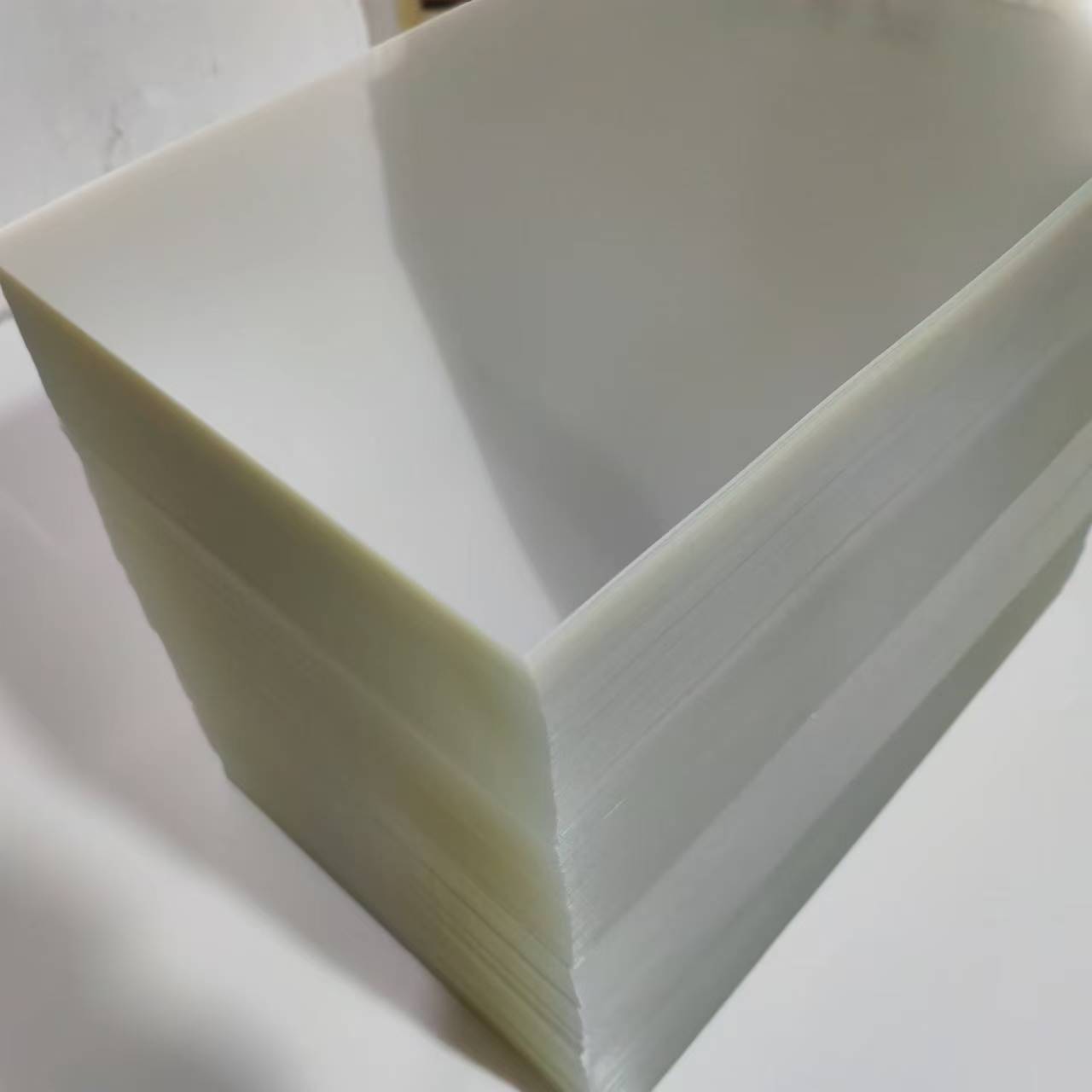 厂家批发耐高温彩盒窗口印刷PET薄膜片材蛋糕围边PET塑料片胶片