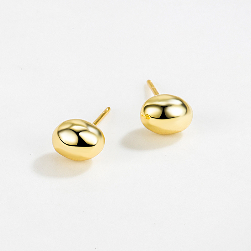 S925 Sterling Silver Glossy Egg-shaped Peas Earrings Simple Peas Round Earrings display picture 2